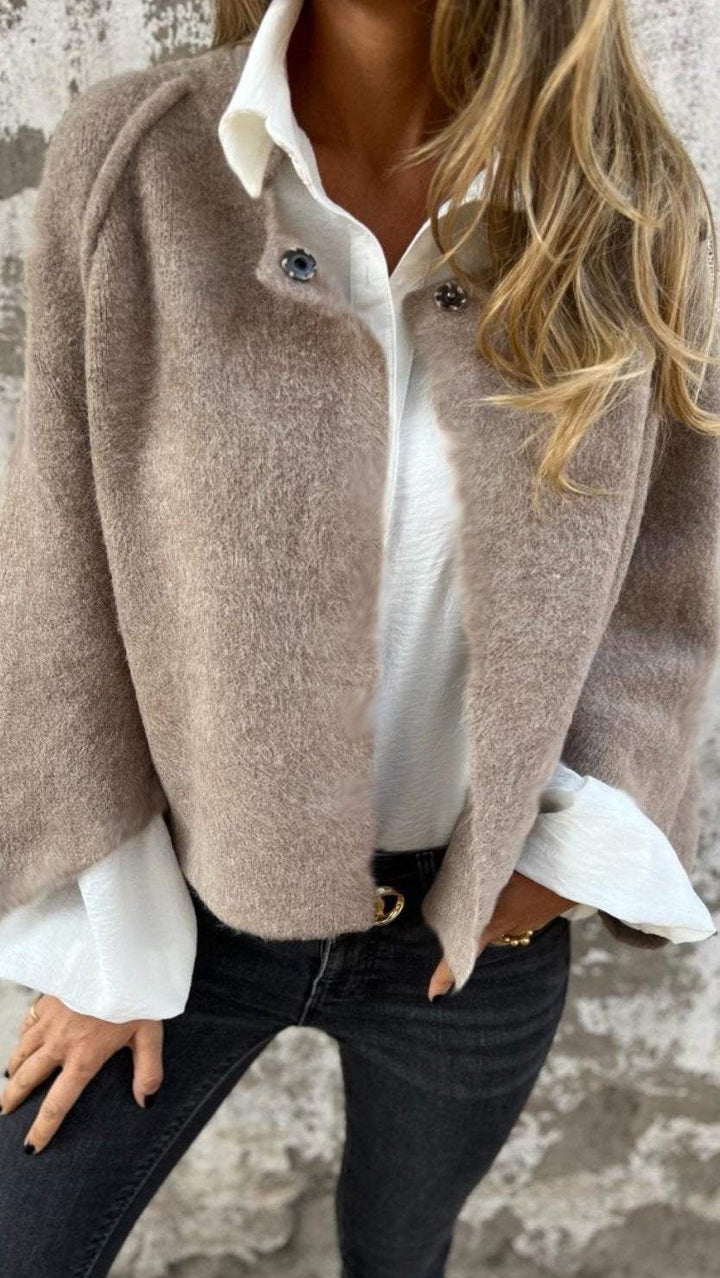 Ava | Women's wool coat with a round neckline and long sleeves